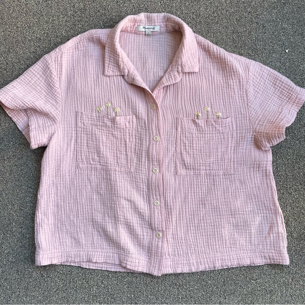 Madewell pink crinkle button down shirt size small hand embroidered.